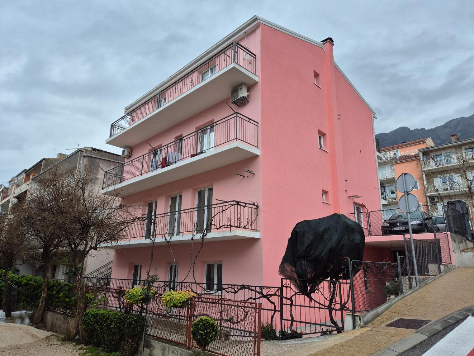Studio Apartments Antonio Makarska Exterior photo