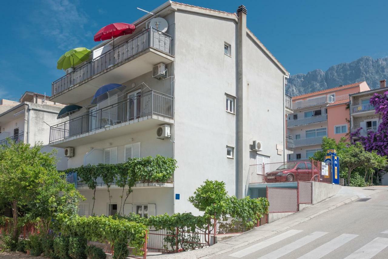 Studio Apartments Antonio Makarska Exterior photo