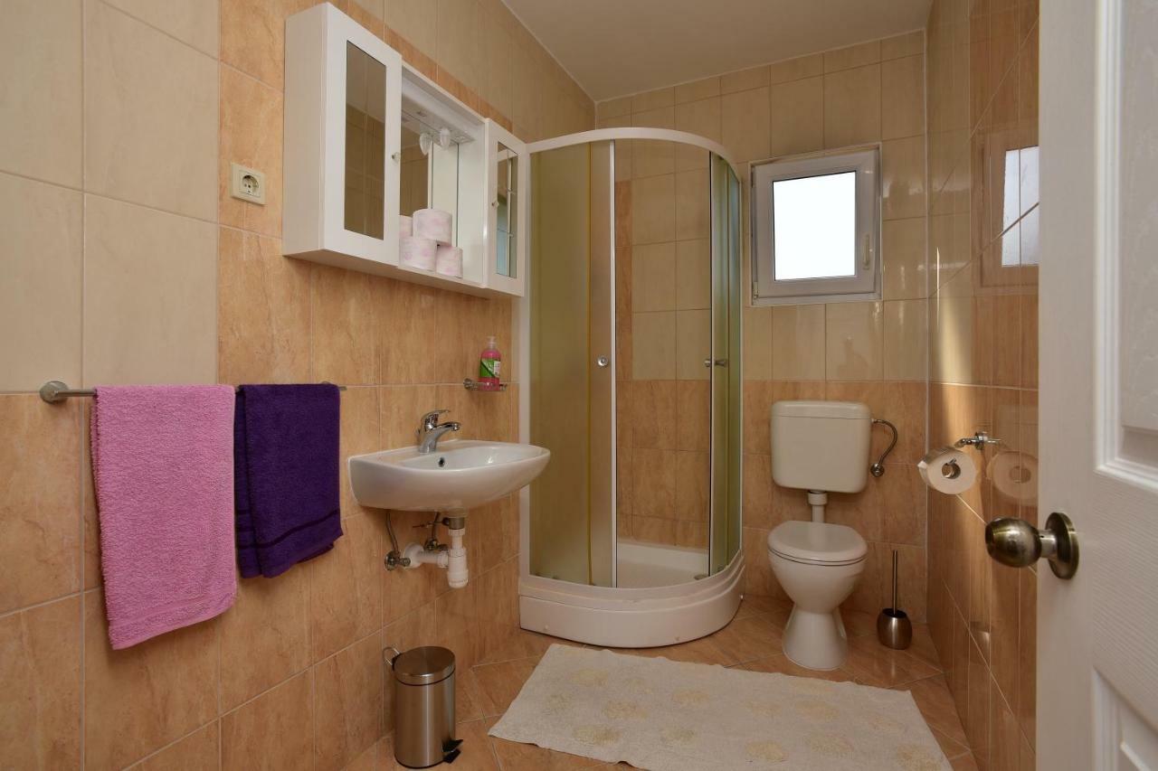 Studio Apartments Antonio Makarska Exterior photo