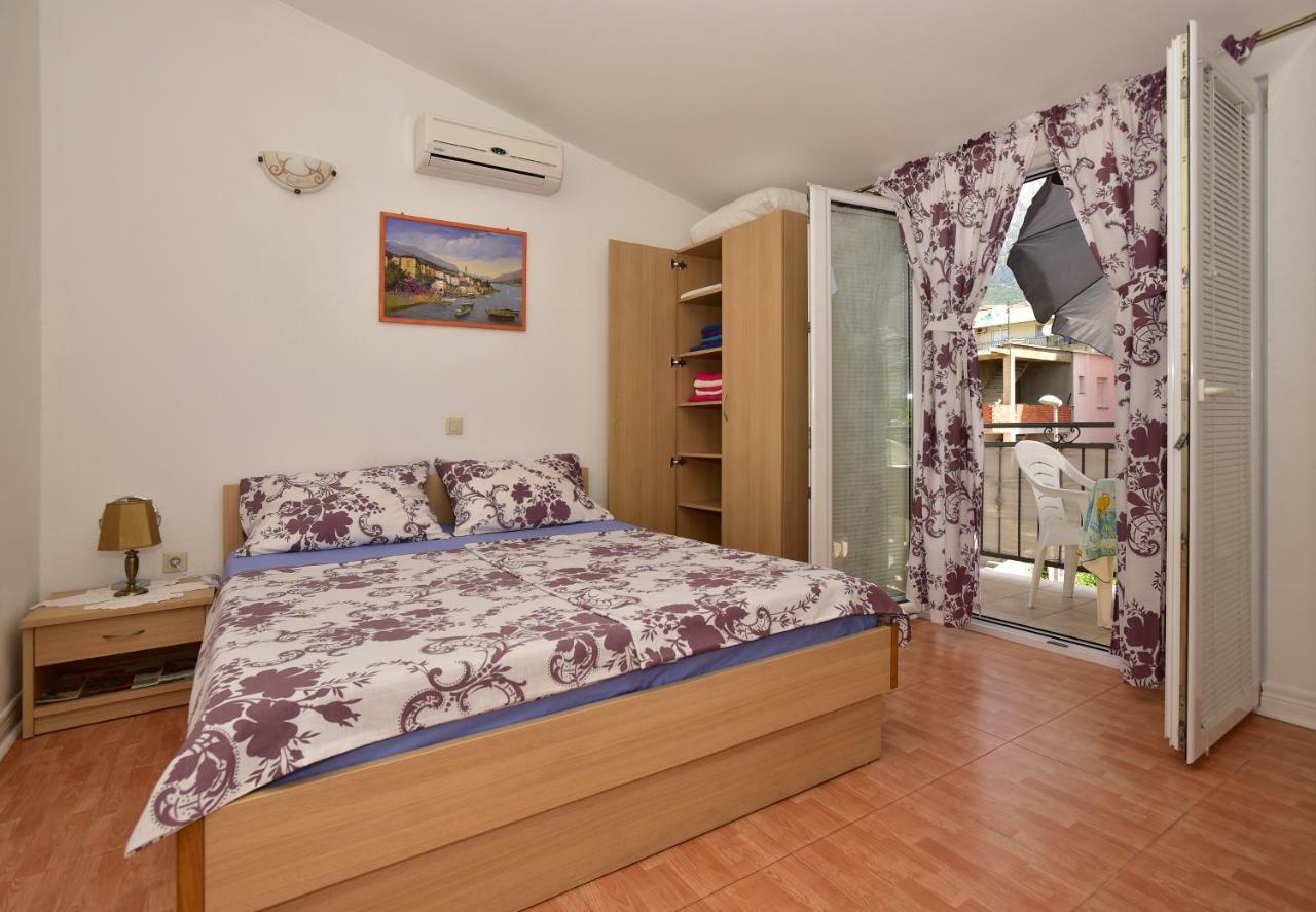 Studio Apartments Antonio Makarska Exterior photo
