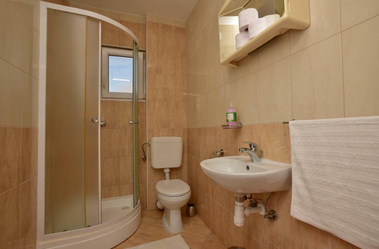 Studio Apartments Antonio Makarska Exterior photo