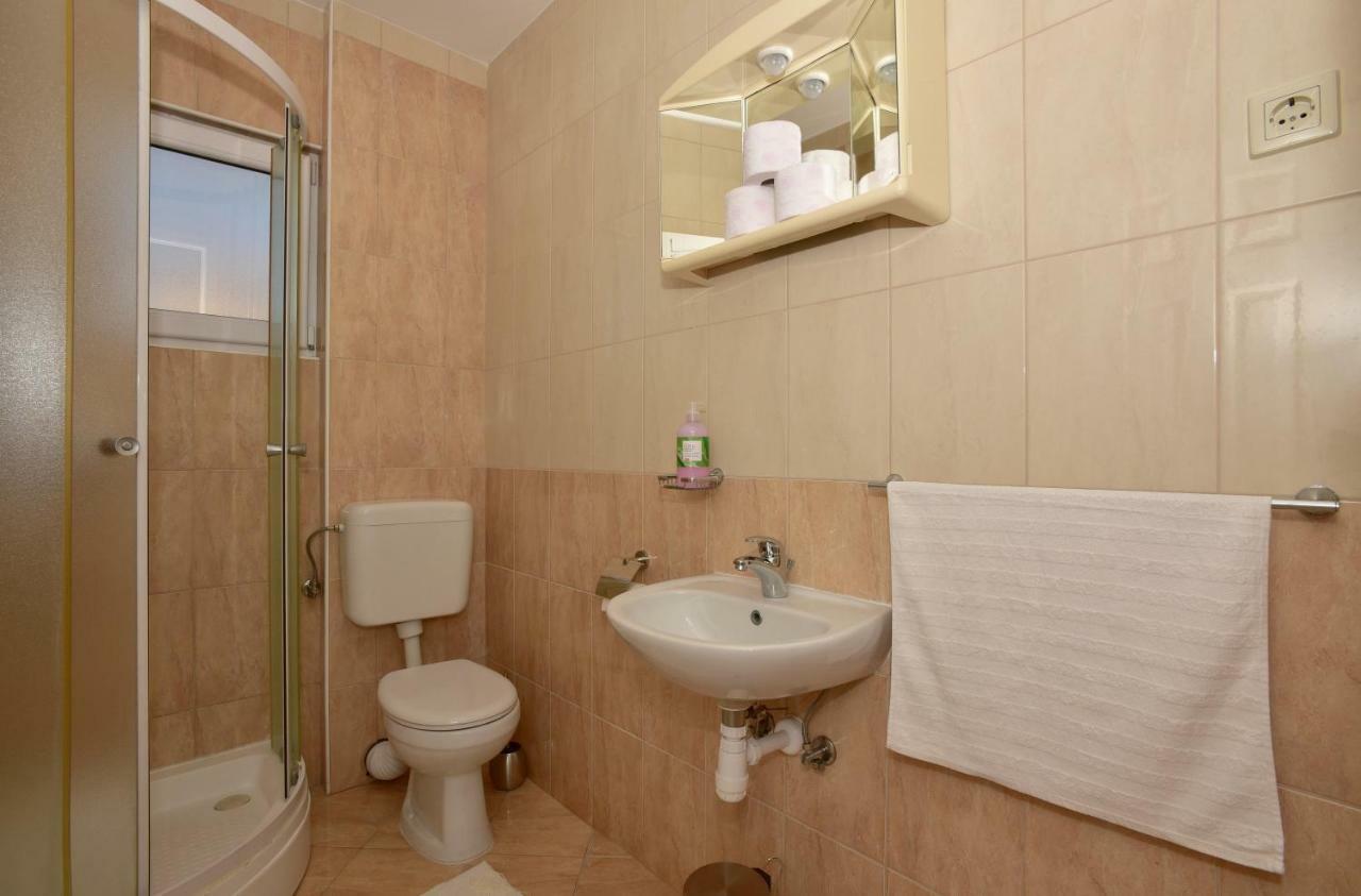 Studio Apartments Antonio Makarska Exterior photo