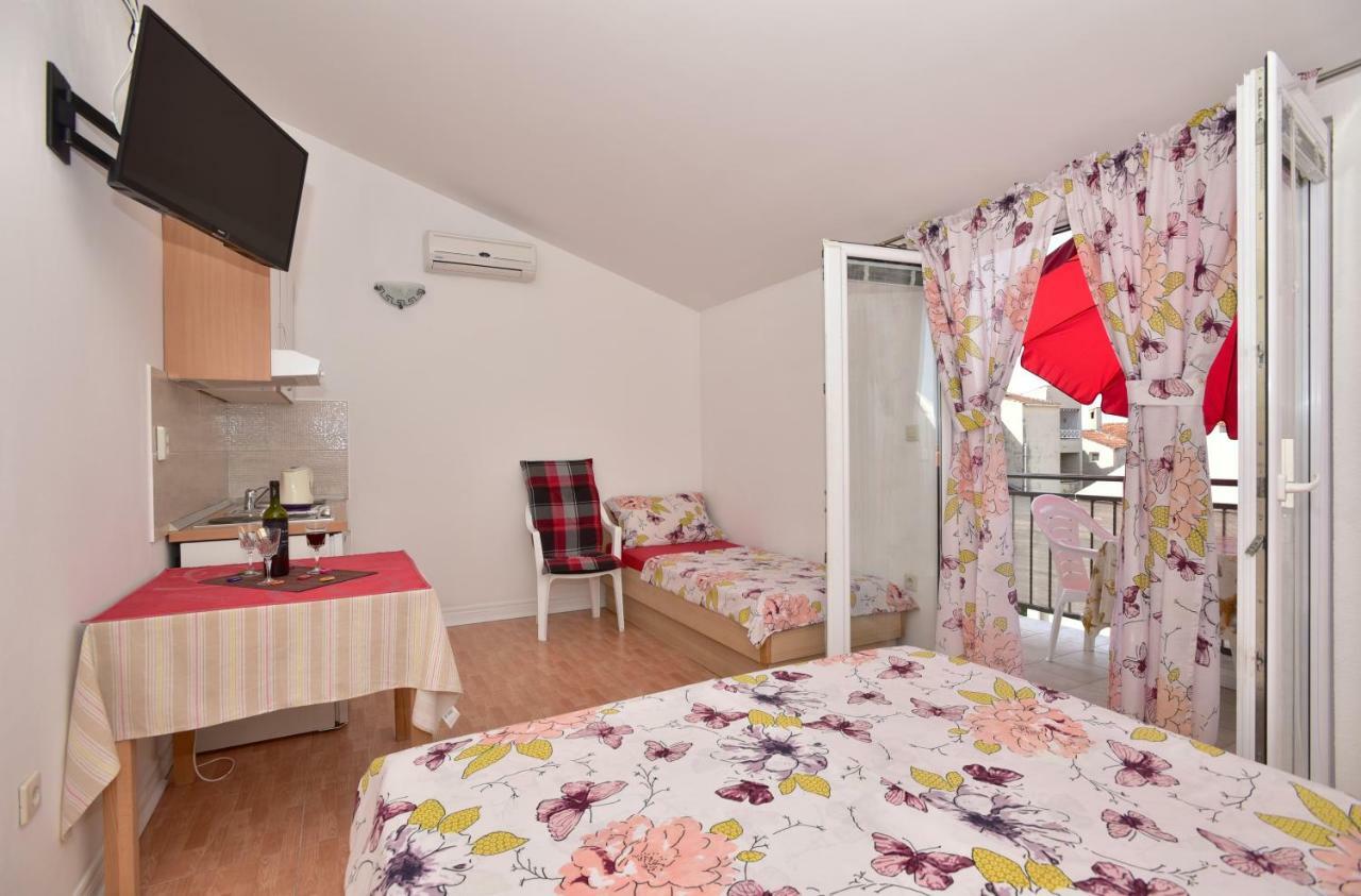 Studio Apartments Antonio Makarska Exterior photo