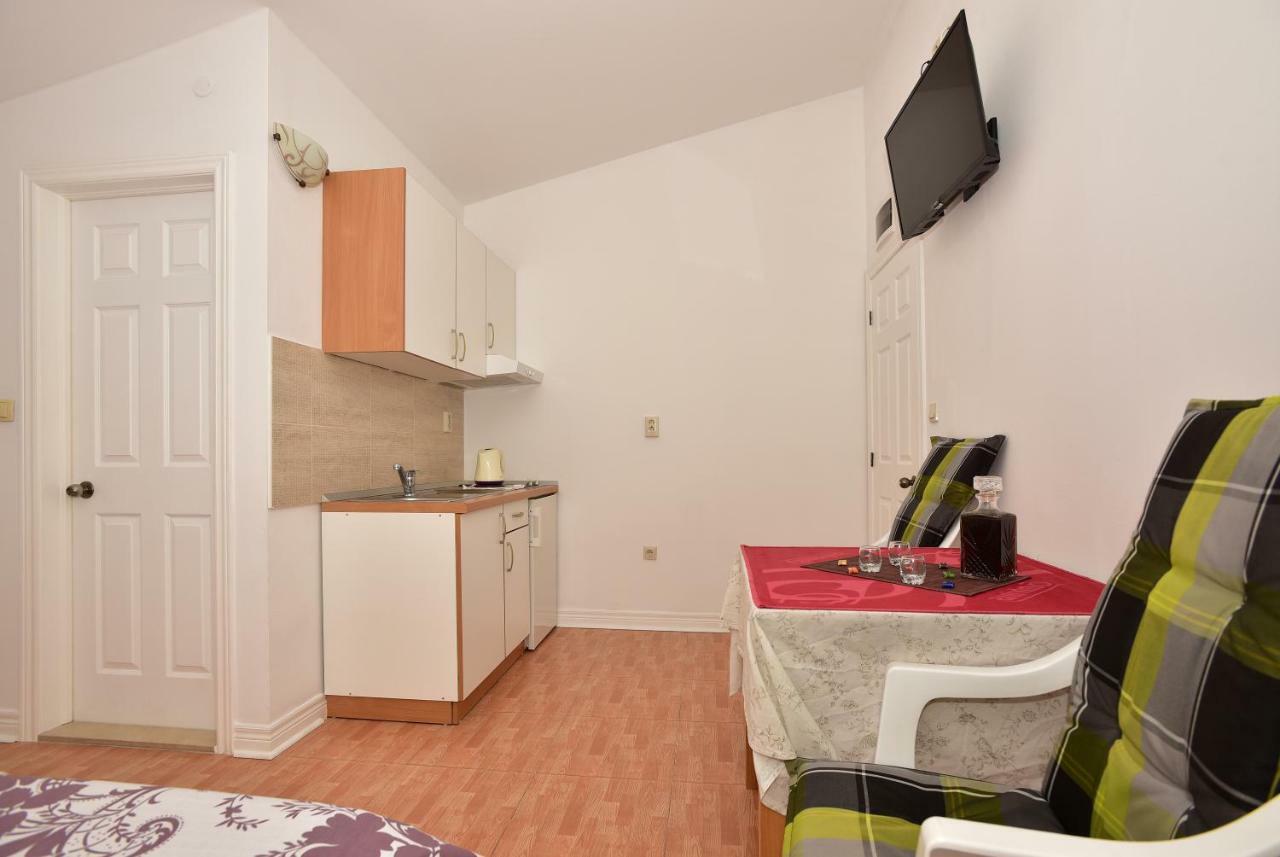 Studio Apartments Antonio Makarska Exterior photo