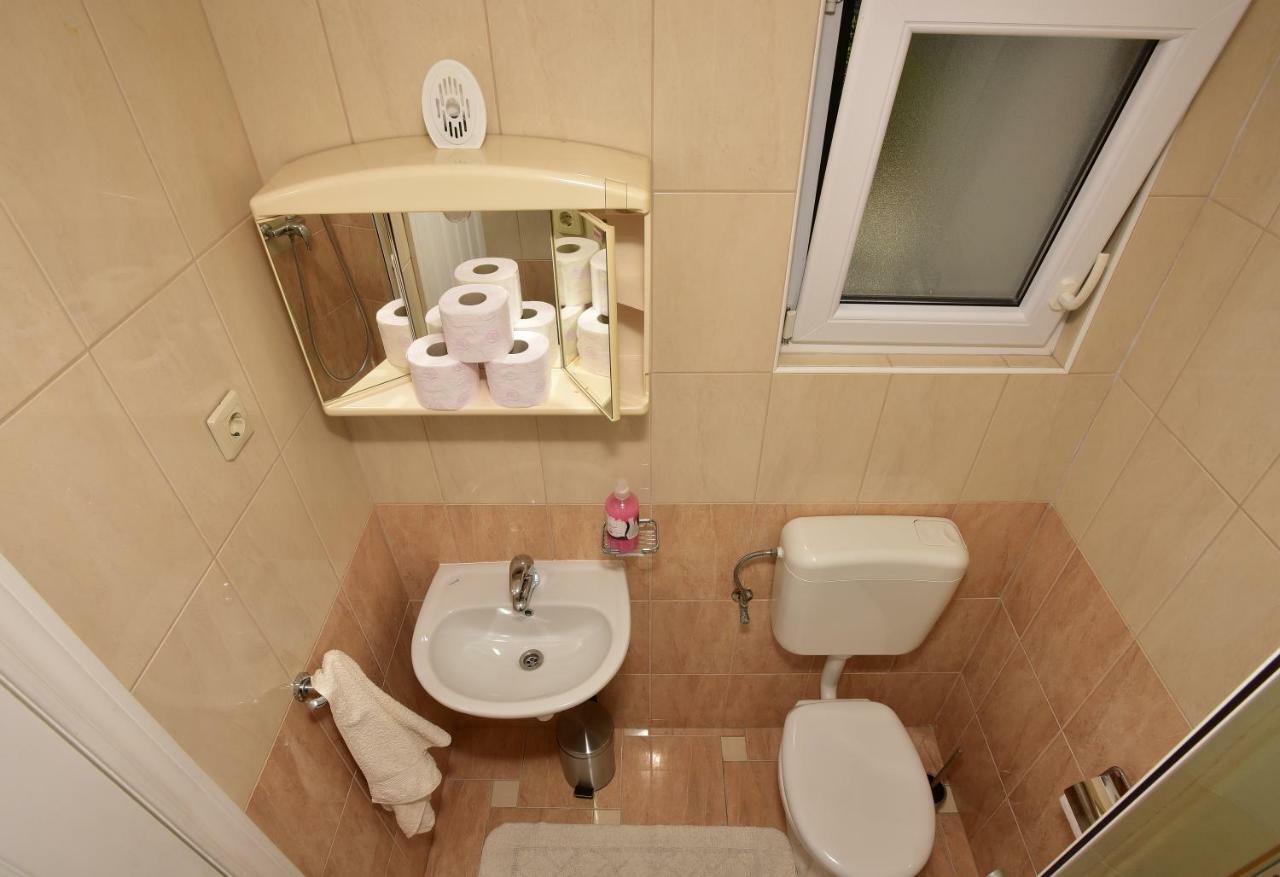 Studio Apartments Antonio Makarska Exterior photo