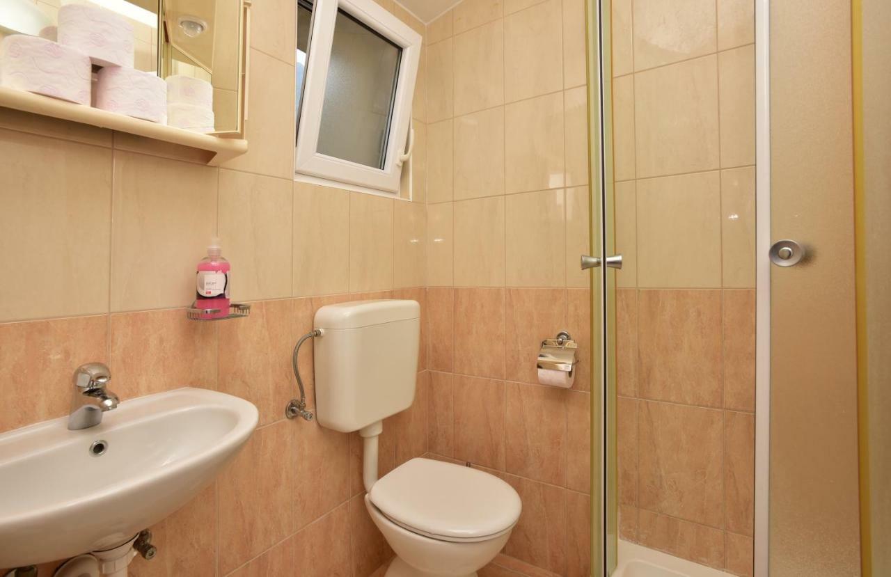 Studio Apartments Antonio Makarska Exterior photo