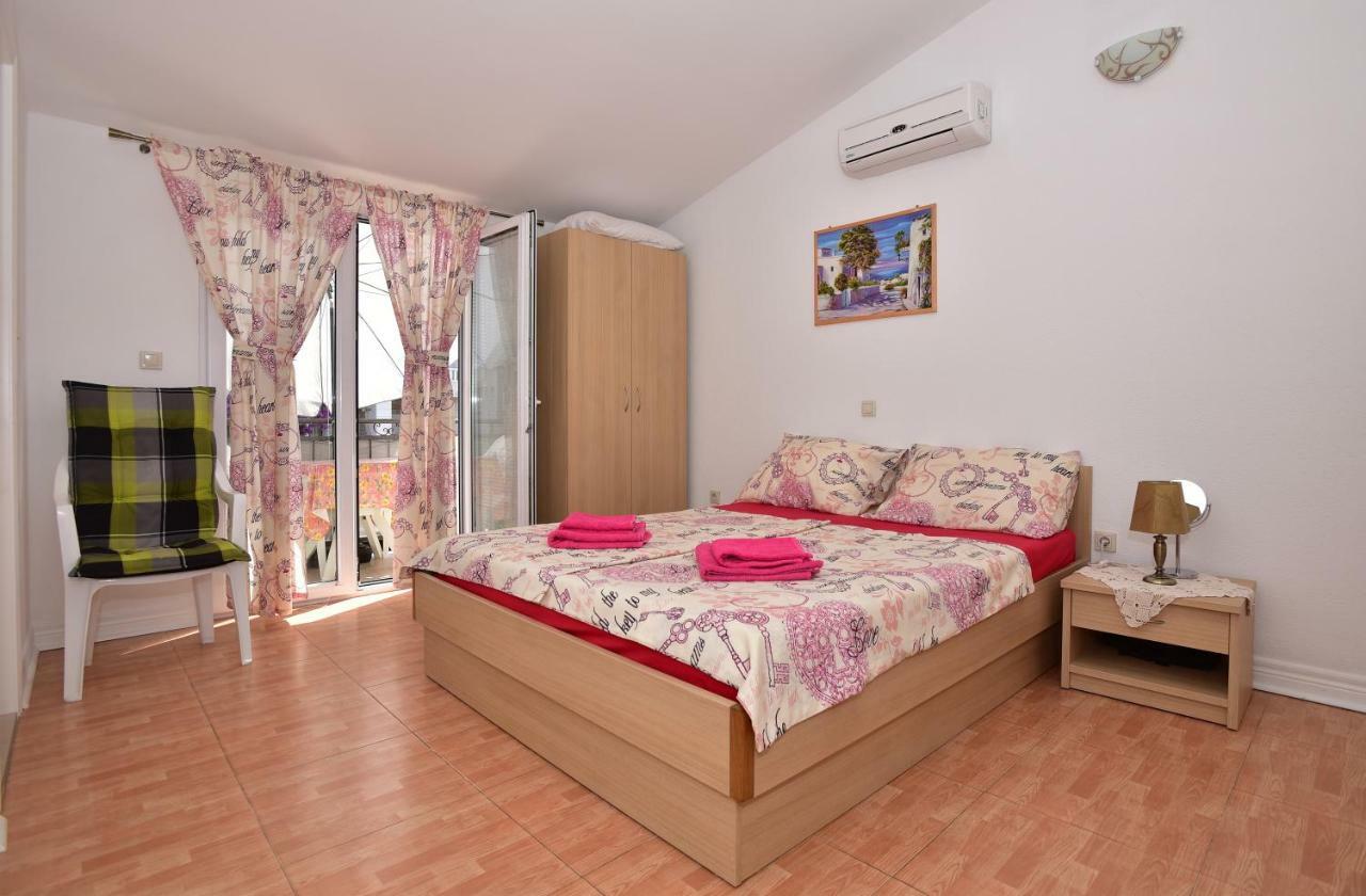 Studio Apartments Antonio Makarska Exterior photo